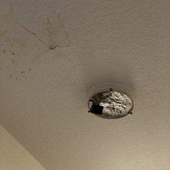 King Futt's PFM - Air leak - Property Management Near Me - Las Vegas, Nevada