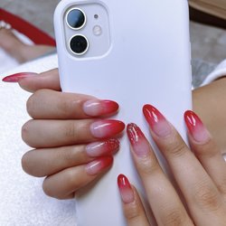 Hello Nails Salon