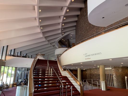 Joseph Meyerhoff Symphony Hall by null