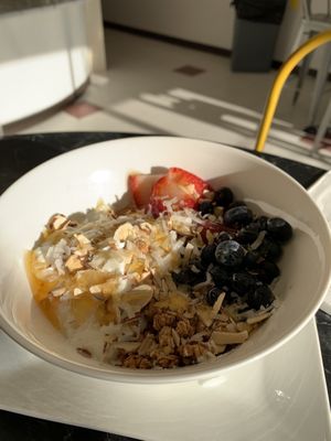 Bee's Pastry Café by null