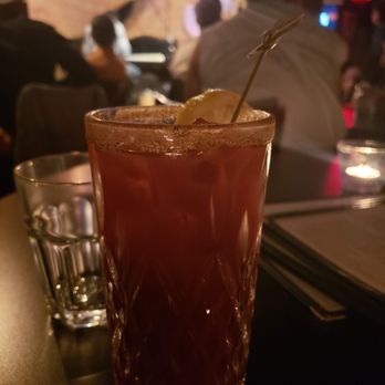 Diese Onze - a drink in a tall glass - Jazz & Blues Near Me - Montreal, Quebec Diese Onze - a drink in a tall glass - Jazz & Blues Near Me - Montreal, Quebec