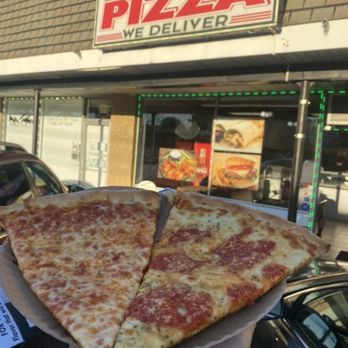 Papa Mario's Pizza - Plain slice, Old Fashion Grandma Pie - Pizza Near Me - Haddon Heights, New Jersey