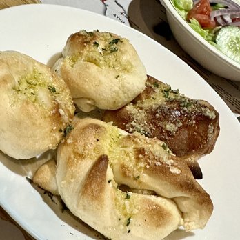 Venecia Italian Restaurant - Breadsticks - Pizza Near Me - Kettering, Ohio Venecia Italian Restaurant - Breadsticks - Pizza Near Me - Kettering, Ohio