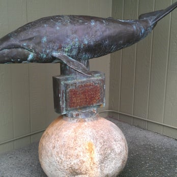 Paradise Cafe - Statue out front. - Seafood Near Me - Sequim, Washington Paradise Cafe - Statue out front. - Seafood Near Me - Sequim, Washington