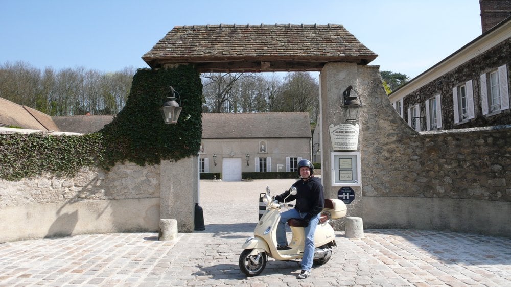 Left Bank Scooters