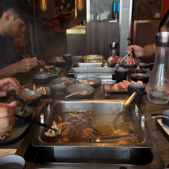 Liuyishou Hotpot - Chinese Near Me - Plano, Texas