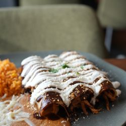 Mezquite Mexican Cuisine - Enchiladas Poblanas