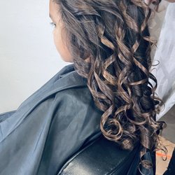 The Hair Shack Baby - Curls on the flower girl- beautiful