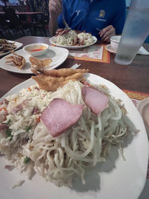 Ming's Restaurant by null