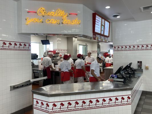 In-N-Out Burger by null