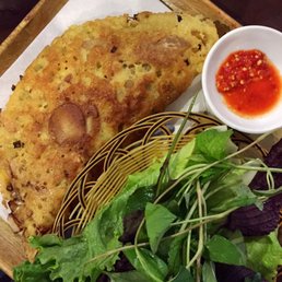 Banh Xeo with mushrooms and soy ham. Thick batter and too much oil. 2 stars Banh Xeo with mushrooms and soy ham. Thick batter and too much oil. 2 stars