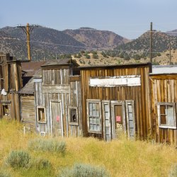Sierra Comstock Tours