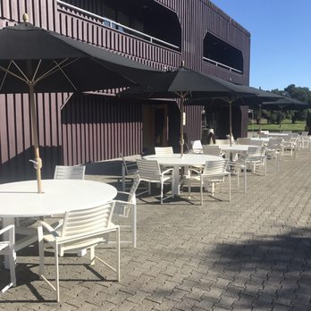 Sonoma-Cutrer Vineyards - So many outdoor seating options! - Wineries Near Me - Windsor, California Sonoma-Cutrer Vineyards - So many outdoor seating options! - Wineries Near Me - Windsor, California