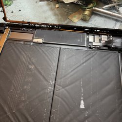 NextGen Wireless - iPad battery swollen