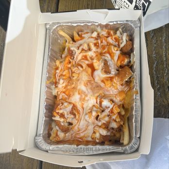 Fat Sal's Deli - Buffalo Chicken Cheese Fries - Delis Near Me - Los Angeles, California
