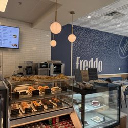 Freddo - Argentinian pastries, fresh empanadas, cakes, and Italian beverages