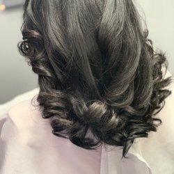 Cafe Zari Salon - Silk press with curls