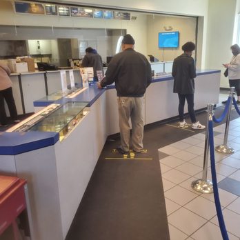 Postal Service US - Line out the door only one person working Damm Shame - Post Offices Near Me - Fort Washington, Maryland Postal Service US - Line out the door only one person working Damm Shame - Post Offices Near Me - Fort Washington, Maryland