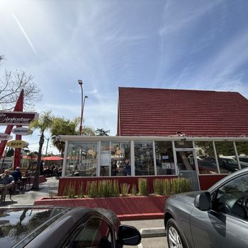 The Oinkster - business front - American Near Me - Los Angeles, California The Oinkster - business front - American Near Me - Los Angeles, California