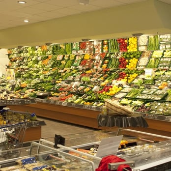 EDEKA Heitmann - Gemüseabteilung - Grocery Near Me - Hamburg, HH