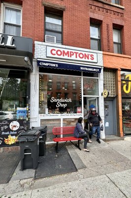 COMPTON'S by null