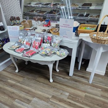 Audet's - Ice Cream & Frozen Yogurt Near Me - Hampstead, New Hampshire