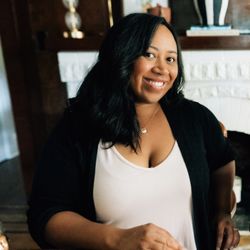 Holistic Postpartum - Lauren