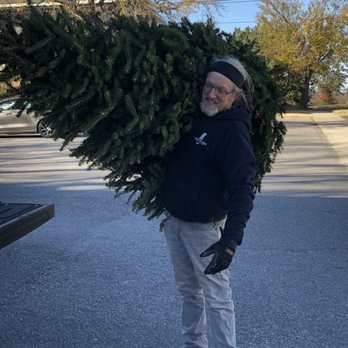 Brick's Garden Exchange - Shaun Murray, owner and Christmas tree loader extraordinaire! - Nurseries & Gardening Near Me - Oklahoma City, Oklahoma Brick's Garden Exchange - Shaun Murray, owner and Christmas tree loader extraordinaire! - Nurseries & Gardening Near Me - Oklahoma City, Oklahoma