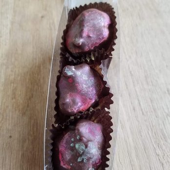 Bisou Chocolate - Passionfruit Truffle - Chocolatiers & Shops Near Me - Berkeley , California