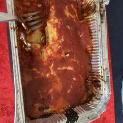 Cimino's Pizza Restaurant - No one bothered letting me know food was ready, when I told them I would wait at slots. Our meals tasted like cold chef boyardee.