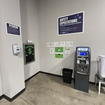 B2 Laundry Lounge - Laundromat Near Me - Grand Rapids, Michigan B2 Laundry Lounge - Laundromat Near Me - Grand Rapids, Michigan