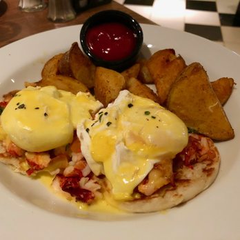 Public Kitchen & Bar - delicious Lobster Benedict - lobster meat, diced tomato & asparagus spears, hollandaise. - New American Near Me - Providence, Rhode Island