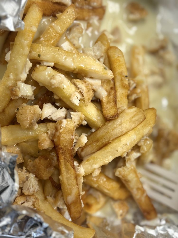 Uncle Charley'z Logo