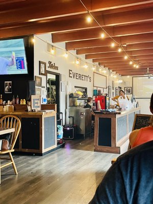 Everett's by null
