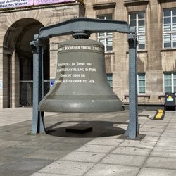Bürgerbüro Rathaus - Glocke am Rathaus