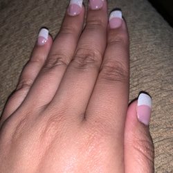 Nail Palace - French Tip Acrylic Nails