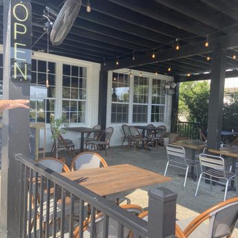 Deadrise Italian Kitchen - Pizza Near Me - Cape Charles, Virginia Deadrise Italian Kitchen - Pizza Near Me - Cape Charles, Virginia