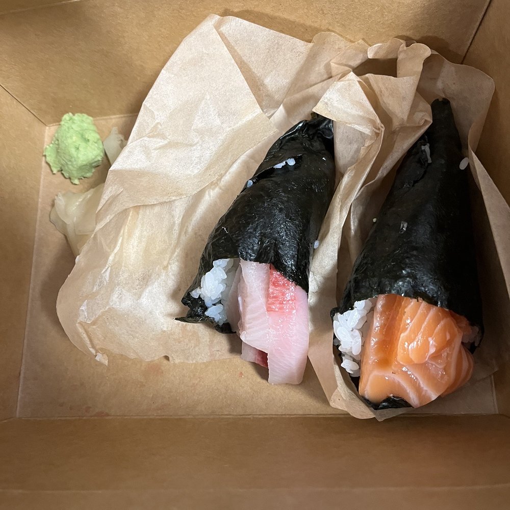 Toshi Sushi - Salmon and Yellowtail handrolls. Fish-fresh and delicious! - Japanese Near Me - Gardena, California Toshi Sushi - Salmon and Yellowtail handrolls. Fish-fresh and delicious! - Japanese Near Me - Gardena, California