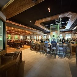 Sierra Nevada Taproom - Interior