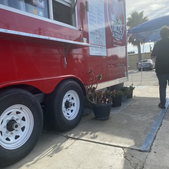 Tacos La Cochinita - Tacos Near Me - Tracy, California Tacos La Cochinita - Tacos Near Me - Tracy, California