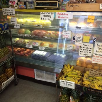 Henry's Place - Fresh Fruit bowls - Ice Cream & Frozen Yogurt Near Me - Honolulu, Hawaii