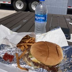 Flash Jacks - Single patty (4oz) green chile cheese burger.