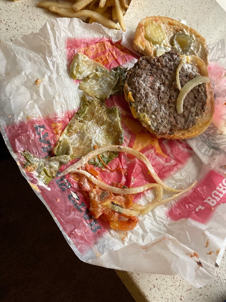 CARL’S JR Updated October 2024 22 Photos & 69 Reviews 688 E