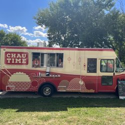 Chau Time - Food truck founders, Melissa and Tyler!