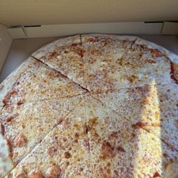 Homeslyce on King - Large cheese