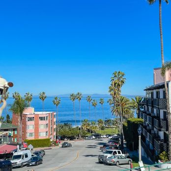 Cody's La Jolla - View from patio - Breakfast & Brunch Near Me - La Jolla, California Cody's La Jolla - View from patio - Breakfast & Brunch Near Me - La Jolla, California