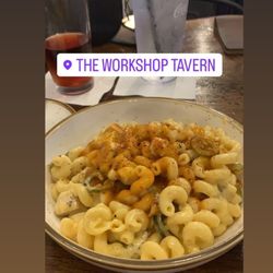 The Workshop Tavern - Spicy Chicken Mac and Cheese
