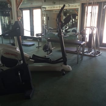 Holiday Inn The Lodge at Big Bear Lake - Fitness center - Big Bear, CA