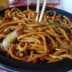 Lotus Oriental Cuisine - Pork Lo Mein