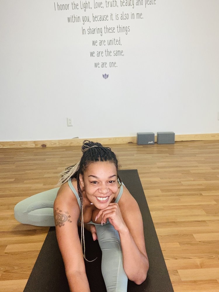 Solace On The Square Logo